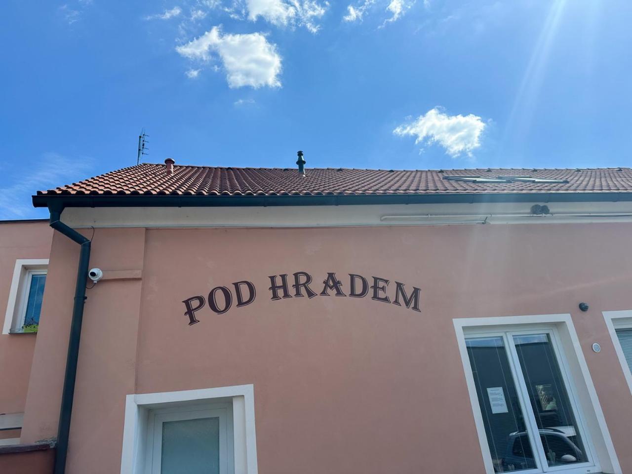 Apartman Pod Hradem Horšovský Týn Buitenkant foto